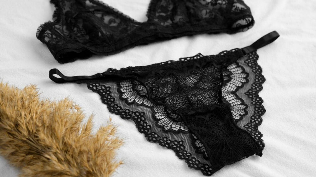 Top 7 Cupless Lingerie Designs for Those Who Dare to Impress and Seduce 🔥